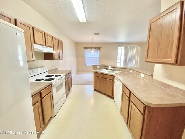 Building Photo - 622 Marian Ct