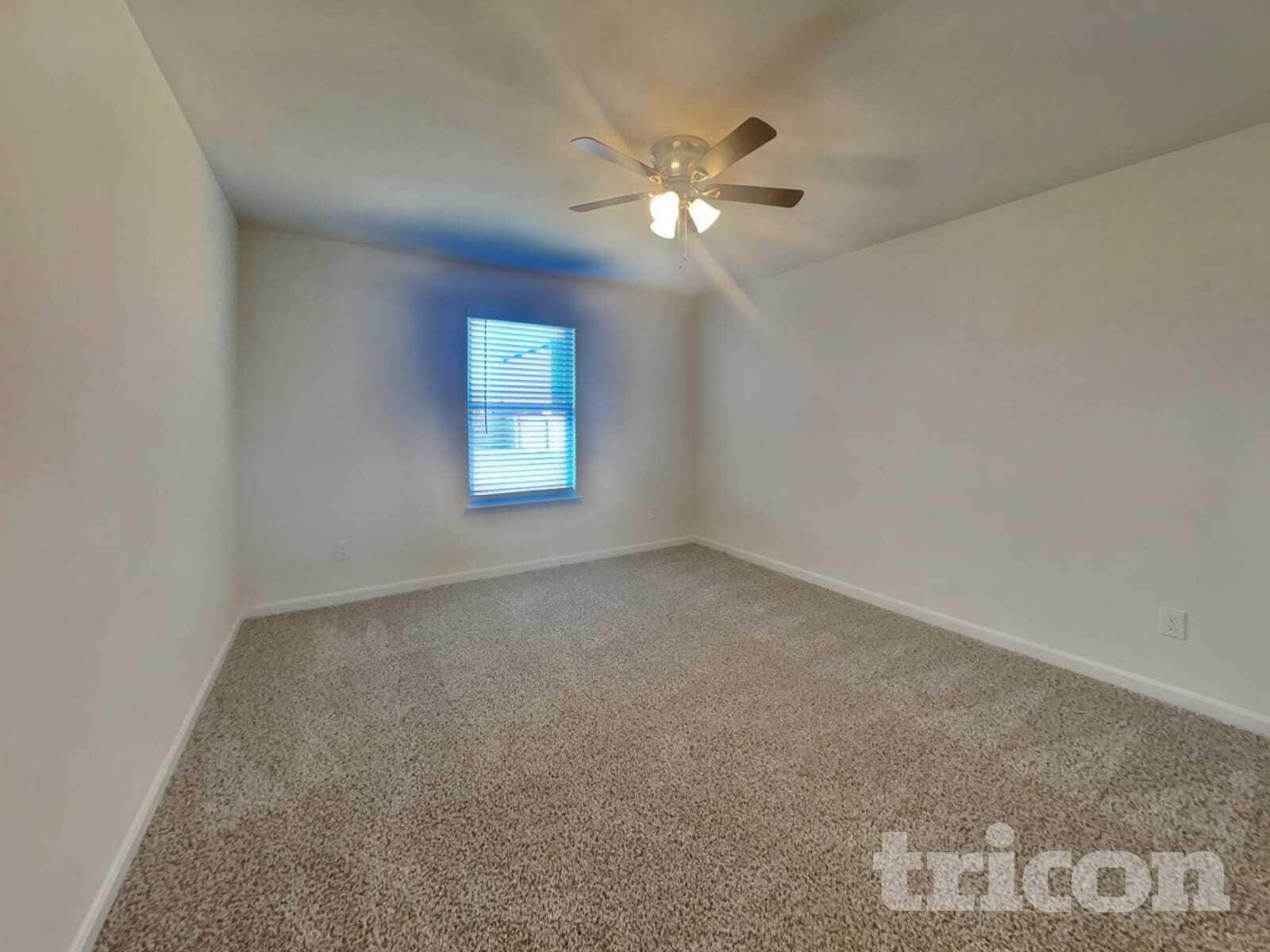 Building Photo - 1917 Belmont Dr