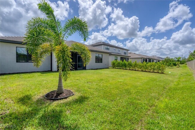 Building Photo - 11368 Canopy Loop