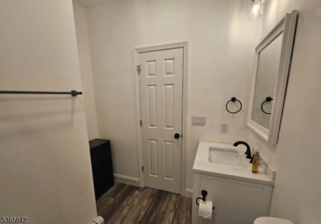 Building Photo - 453 NJ-23
