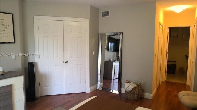 Building Photo - 12614 SW 54th Ct