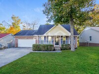 Building Photo - 1756 Hazelwood Rd