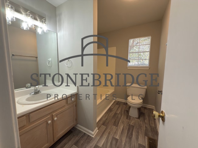 Building Photo - 3 bed, 2.5 bath home in Helena