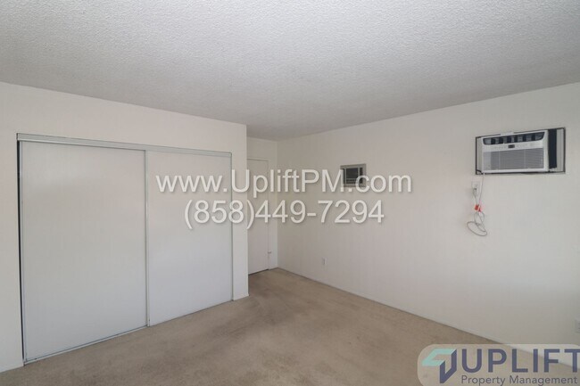 Building Photo - 1 Bed, 1 Bath Condo w/ Parking, Utilities, Community Pool