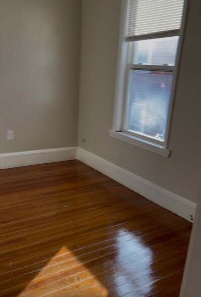 Building Photo - 73 Richfield St