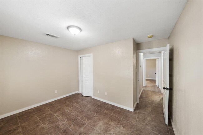 Building Photo - 202 Penick Rd