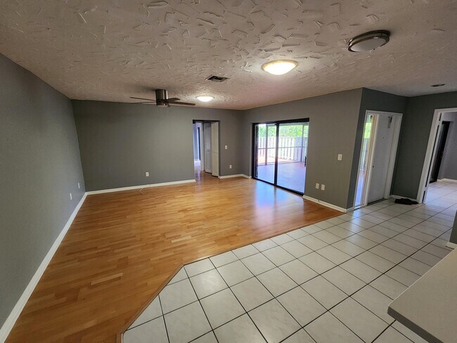 Building Photo - 8162 Ambach Way