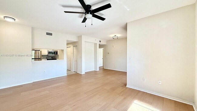Building Photo - 2807 Veronia Dr