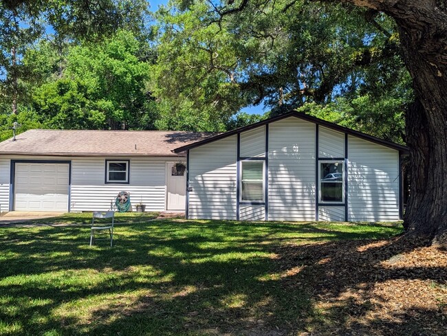 Building Photo - 3248 Whitney Dr W