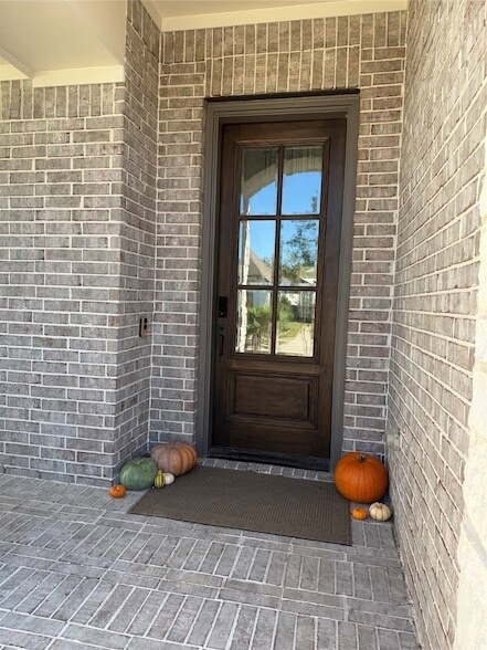 Building Photo - 15108 Botanical Garden Dr