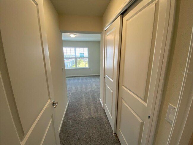 Building Photo - 2518 Winsome Wy