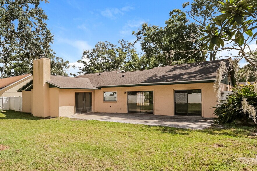 Building Photo - 3819 Cloverhill Ct