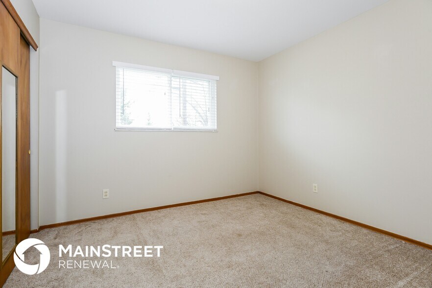 Building Photo - 2154 Christy Dr