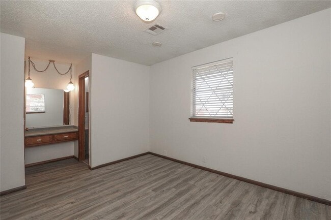 Building Photo - 24 SW 54th St