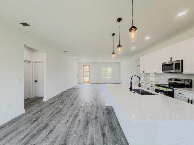 Building Photo - 14245 SW 28th Ct