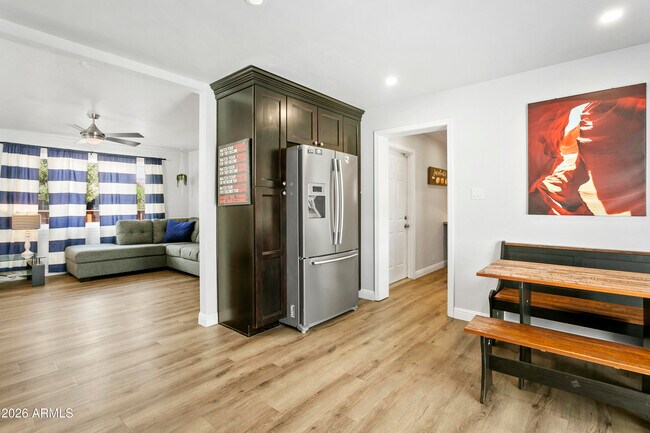 Building Photo - 7901 E Loma Land Dr