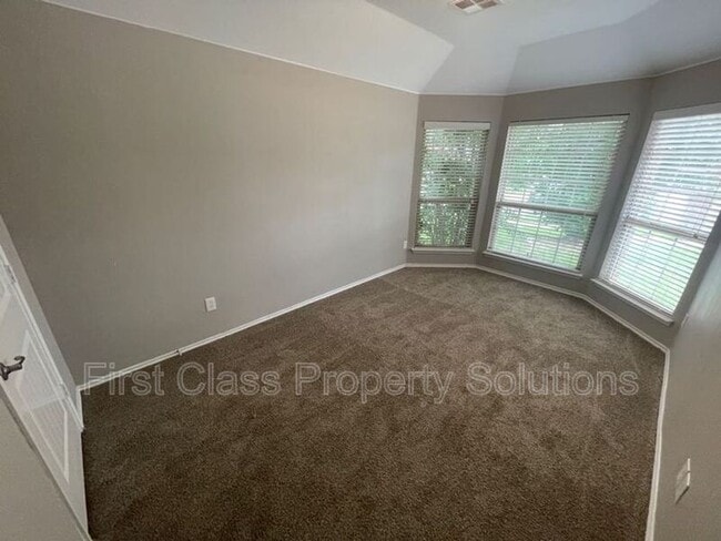 Building Photo - 11237 NW 97th St