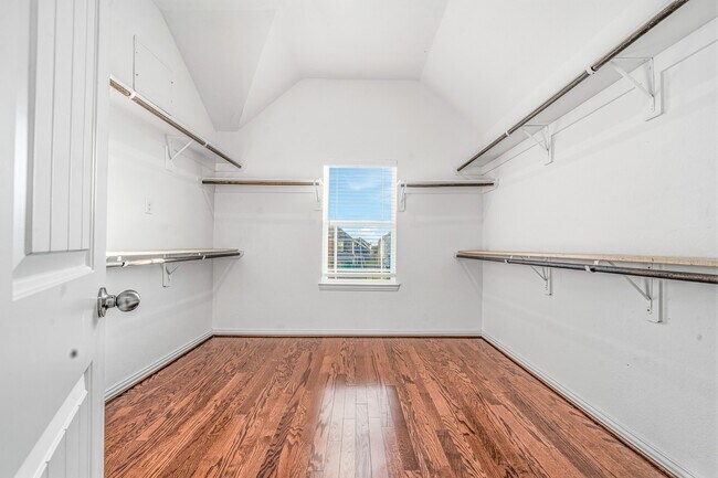 Building Photo - 3519 Sunburst Ct