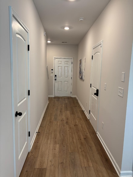 Building Photo - 6996 Zaniah Rd