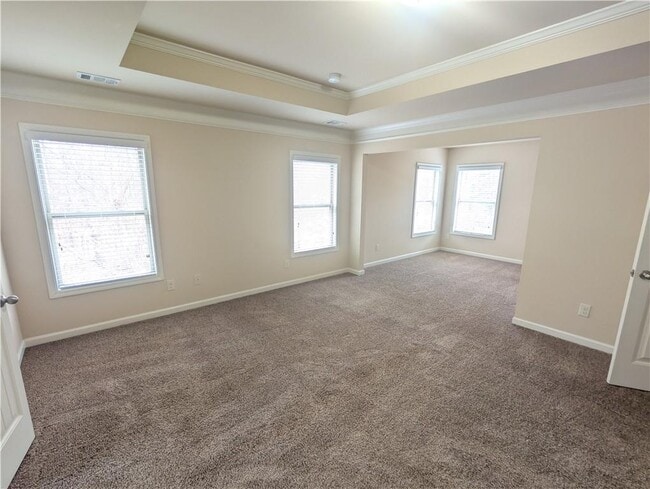 Building Photo - 690 Collingsworth Ln NE