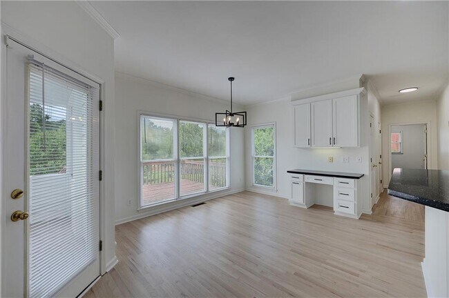 Building Photo - 5795 Dovnick Dr SW