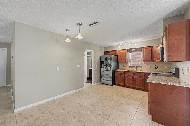 Building Photo - 4212 Gray Squirrel Ln