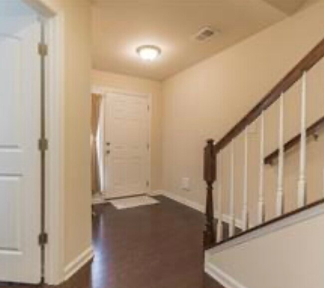 Building Photo - 9520 Smithview Pl