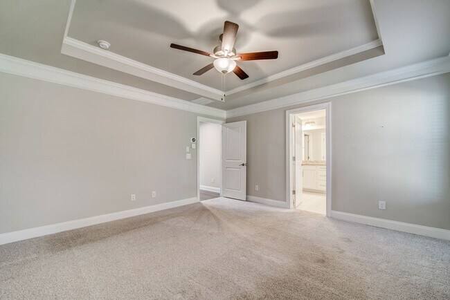 Building Photo - 1363 Harris Way S