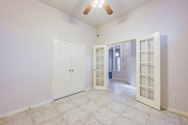 Building Photo - 6543 Horsepen Bayou Dr