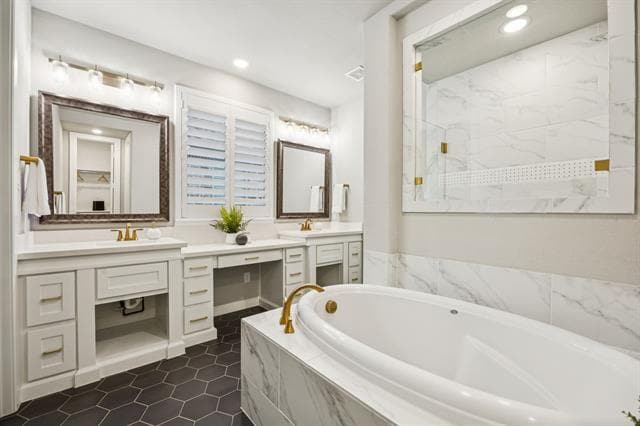 Building Photo - 921 Lone Grove Ln