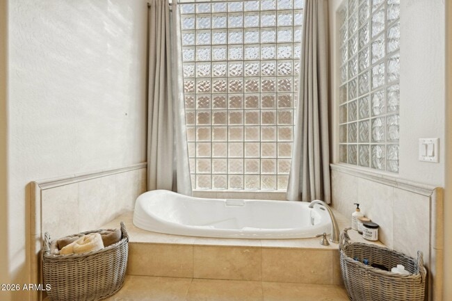 Building Photo - 13298 E Del Timbre Dr