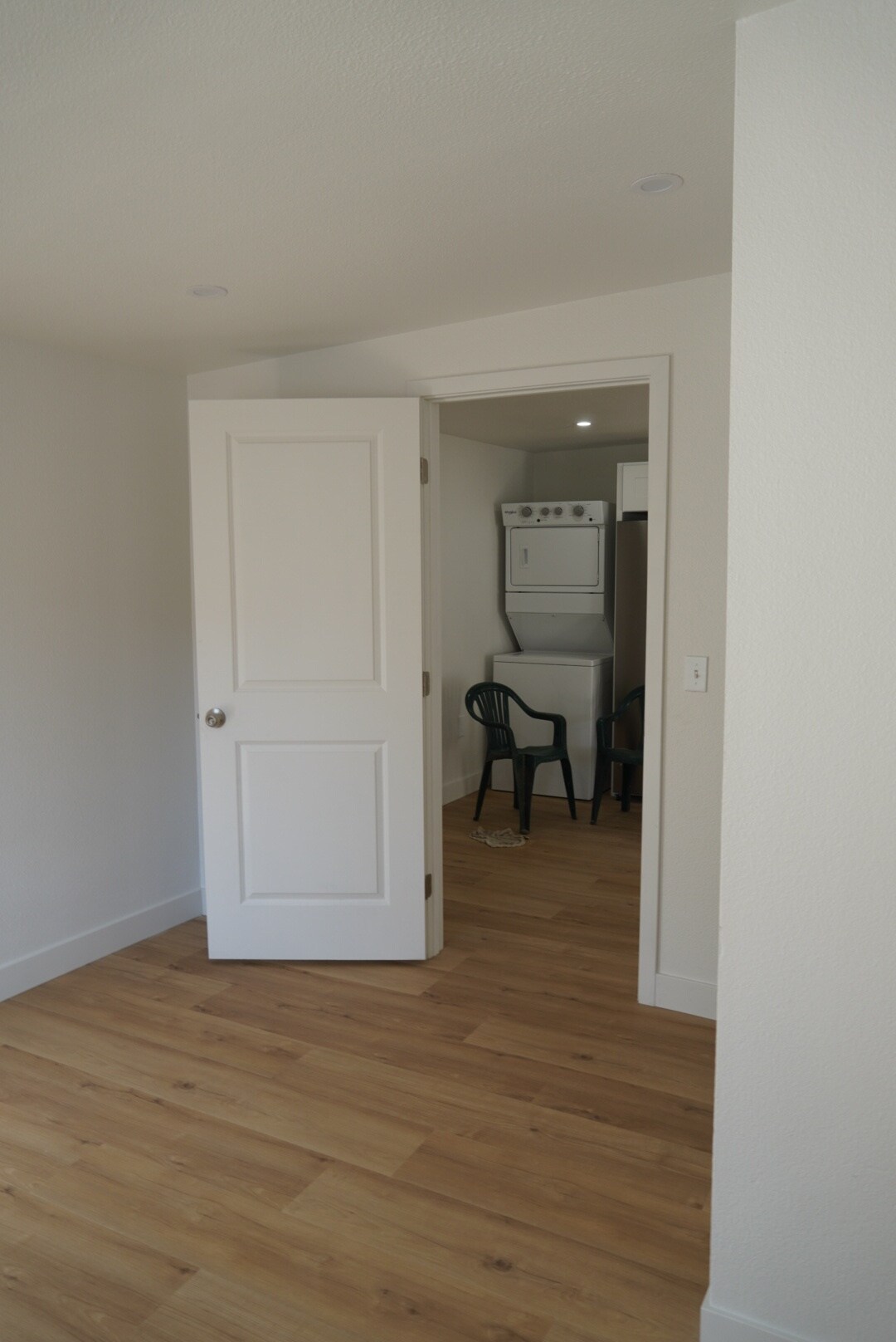 Building Photo - 3053 Valle Ave