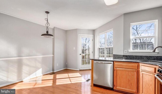Building Photo - 45461 Bluemont Junction Square