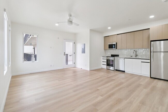 Building Photo - 4456 30th Street - North Parks Elevated Spanish Style Community