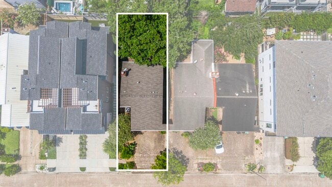 Building Photo - 6215 Westcott St