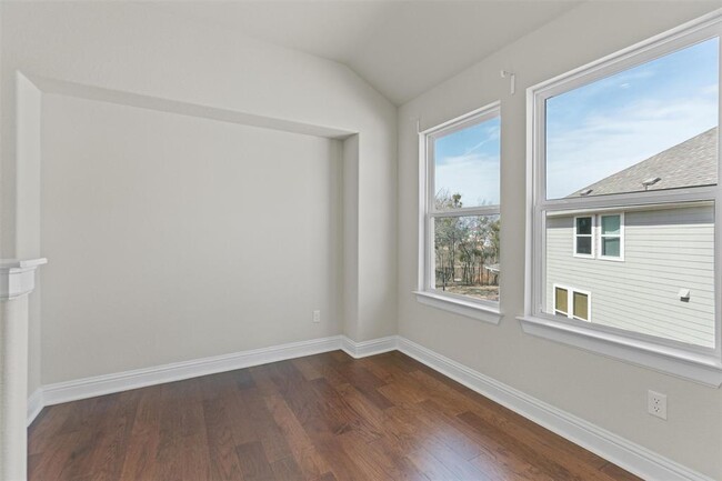 Building Photo - 205 Riverhill Cv