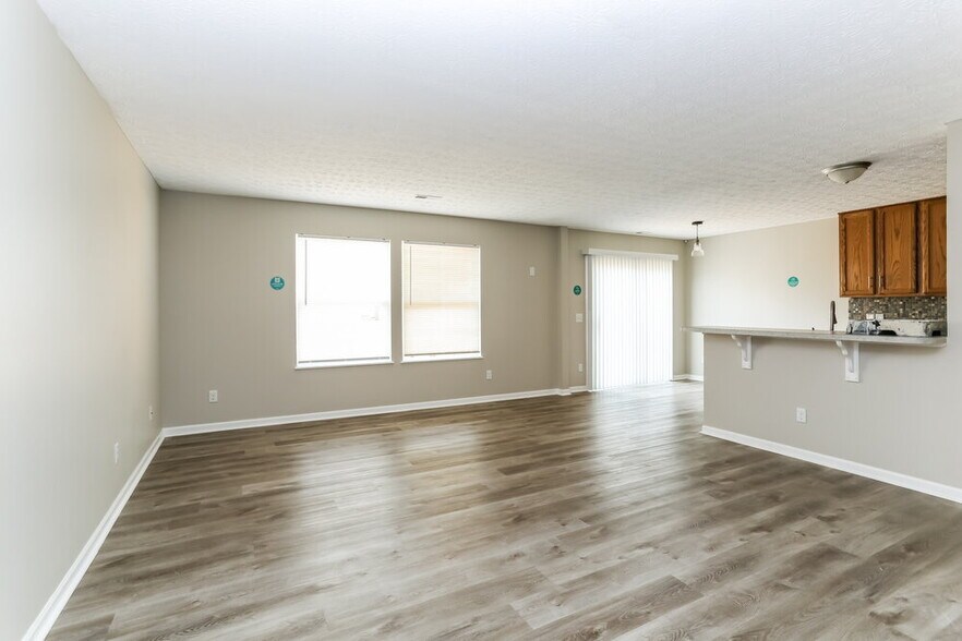 Building Photo - 6862 Spring Bloom Dr