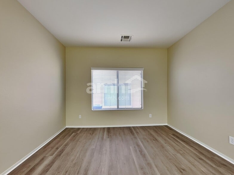 Building Photo - 8288 Amtrak Express Ave