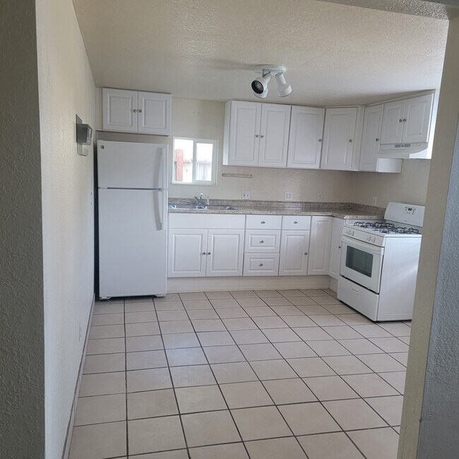 Primary Photo - 726 Second St