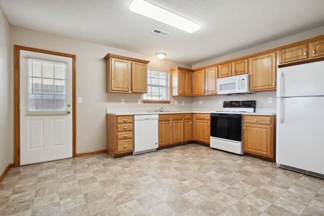 2 Bedrooms, 1.5 Baths-Grain Valley - 2 Bedrooms,  1.5 Baths-Grain Valley