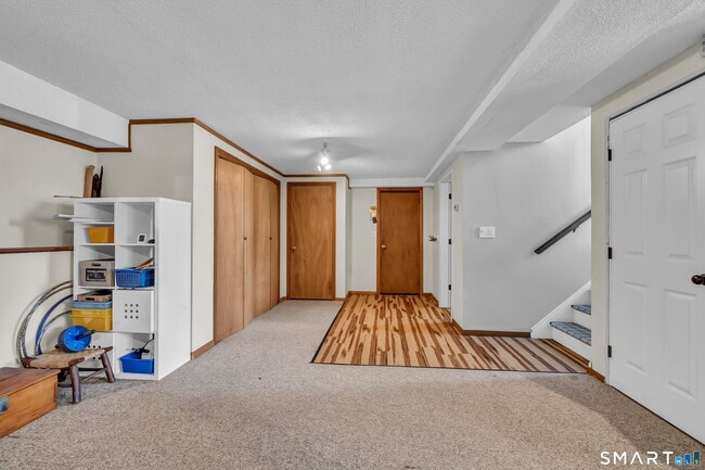 Building Photo - 10 Grove Pl