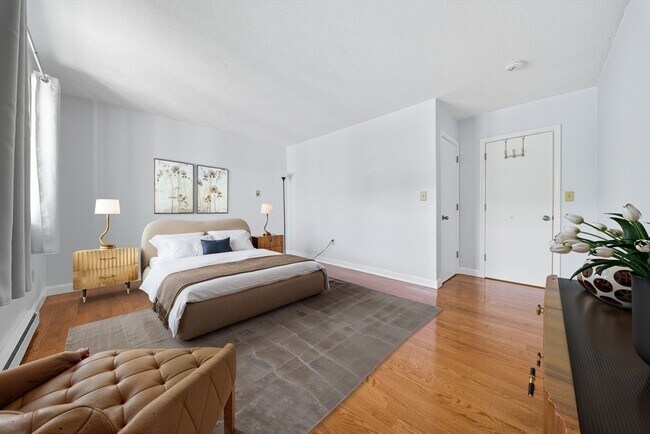 Building Photo - 808 Willard St