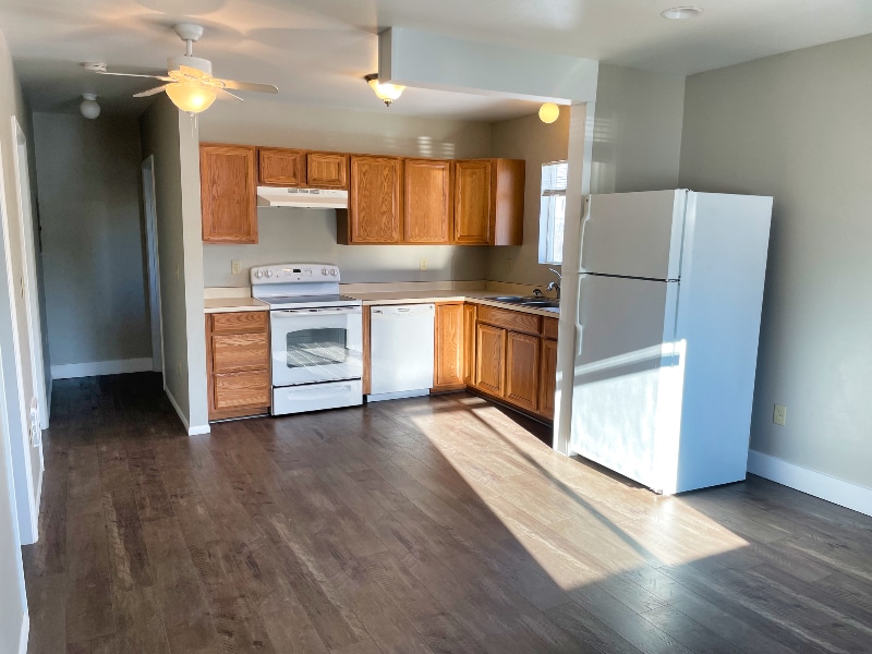 Building Photo - 506 Waukesha Ave