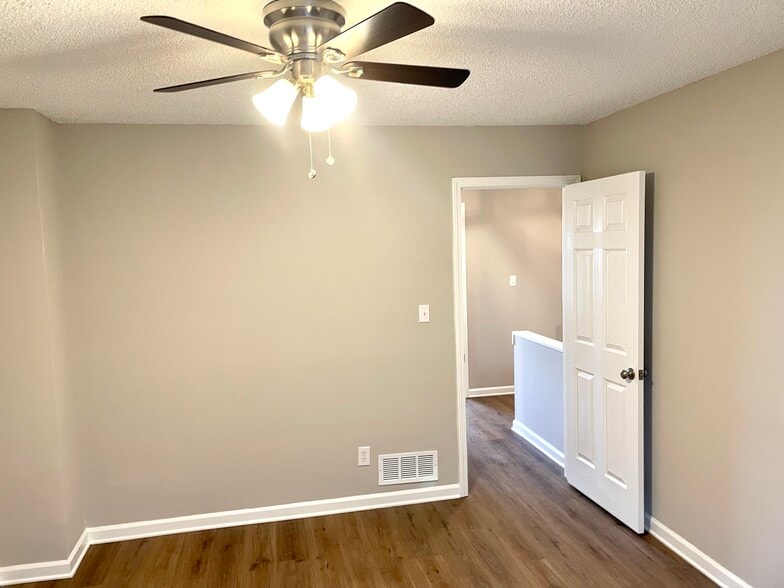 Building Photo - 3730 Old Flowery Branch Rd