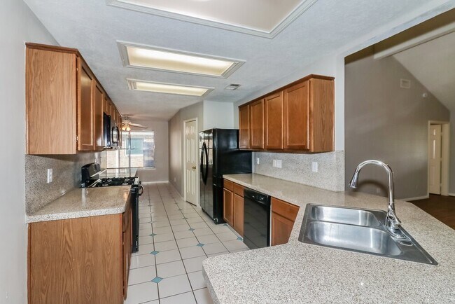 Building Photo - 18714 Timber Spring Dr