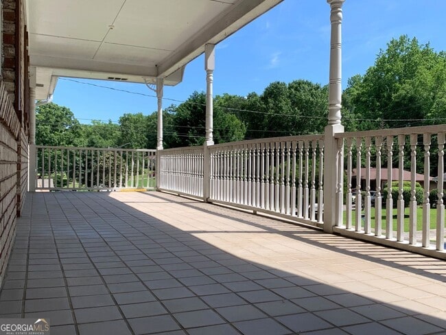 Building Photo - 6307 Wellington Way
