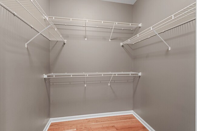 Building Photo - 10777 White Dogwood Dr