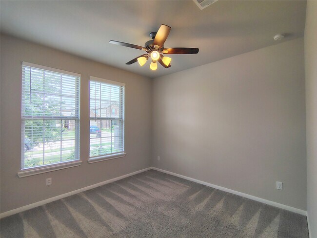 Building Photo - 9822 Willow Crown Ln