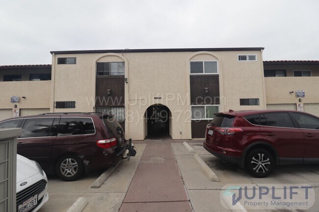 Building Photo - 2-bedroom, 2-bathroom home in a gated comm...