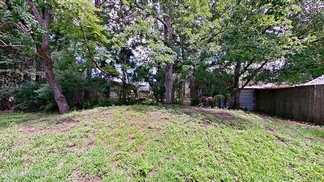 Building Photo - 1323 Woodruff Ave